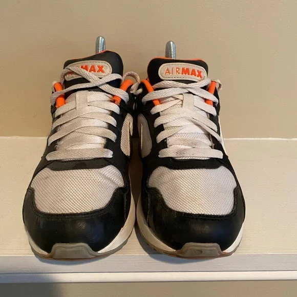 Nike Air Max Size 6.5 Coliseum Sneakers Racer Running Shoes Women’s Orange Black - Picture 3 of 6